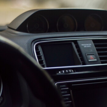 CANchecked MFD32 GEN 2 - 3.2" OBD2 Display VW Scirocco MK3 Facelift - RHD